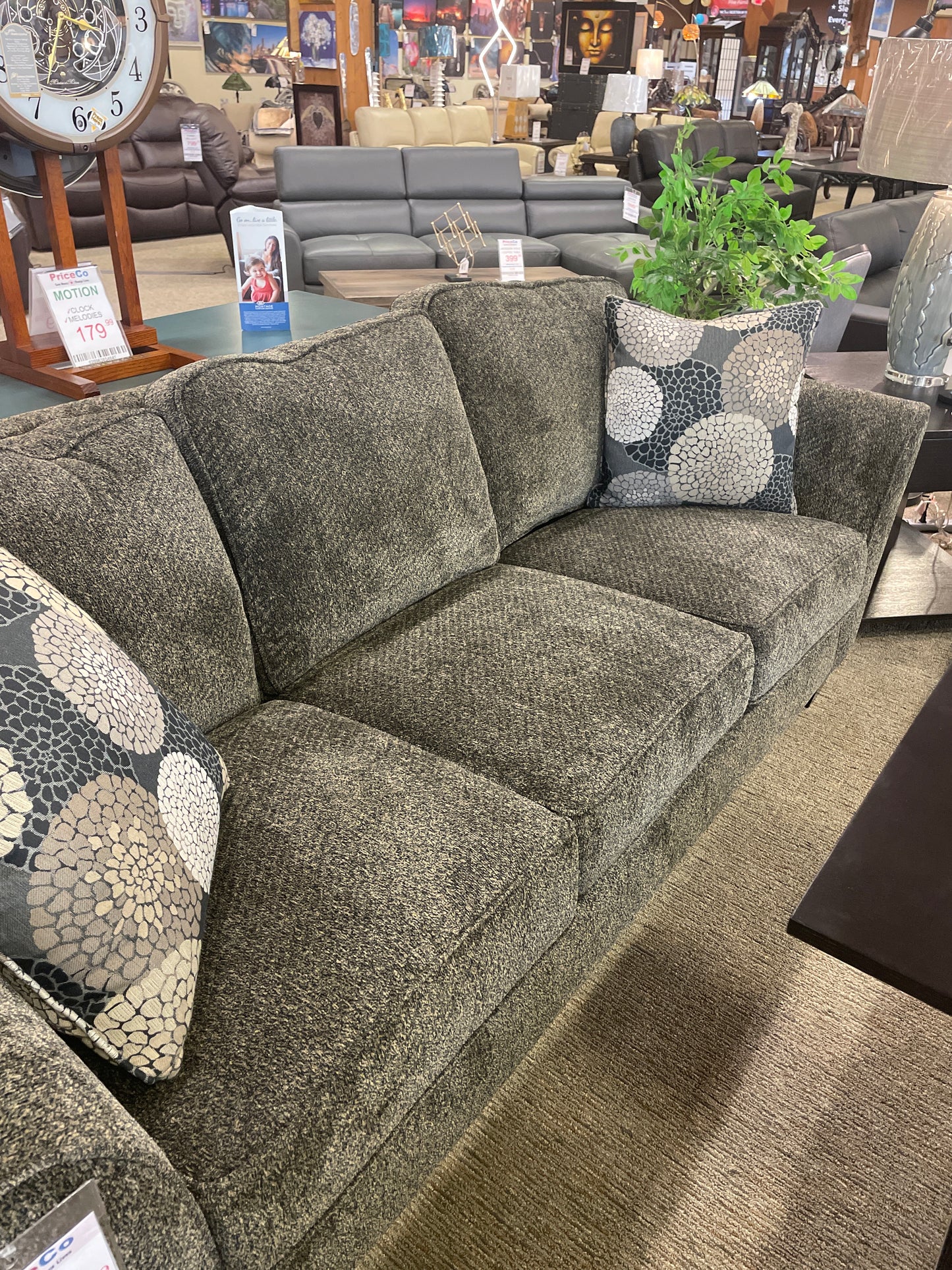 Stanton 18401 Brinkley Tobacco Sofa