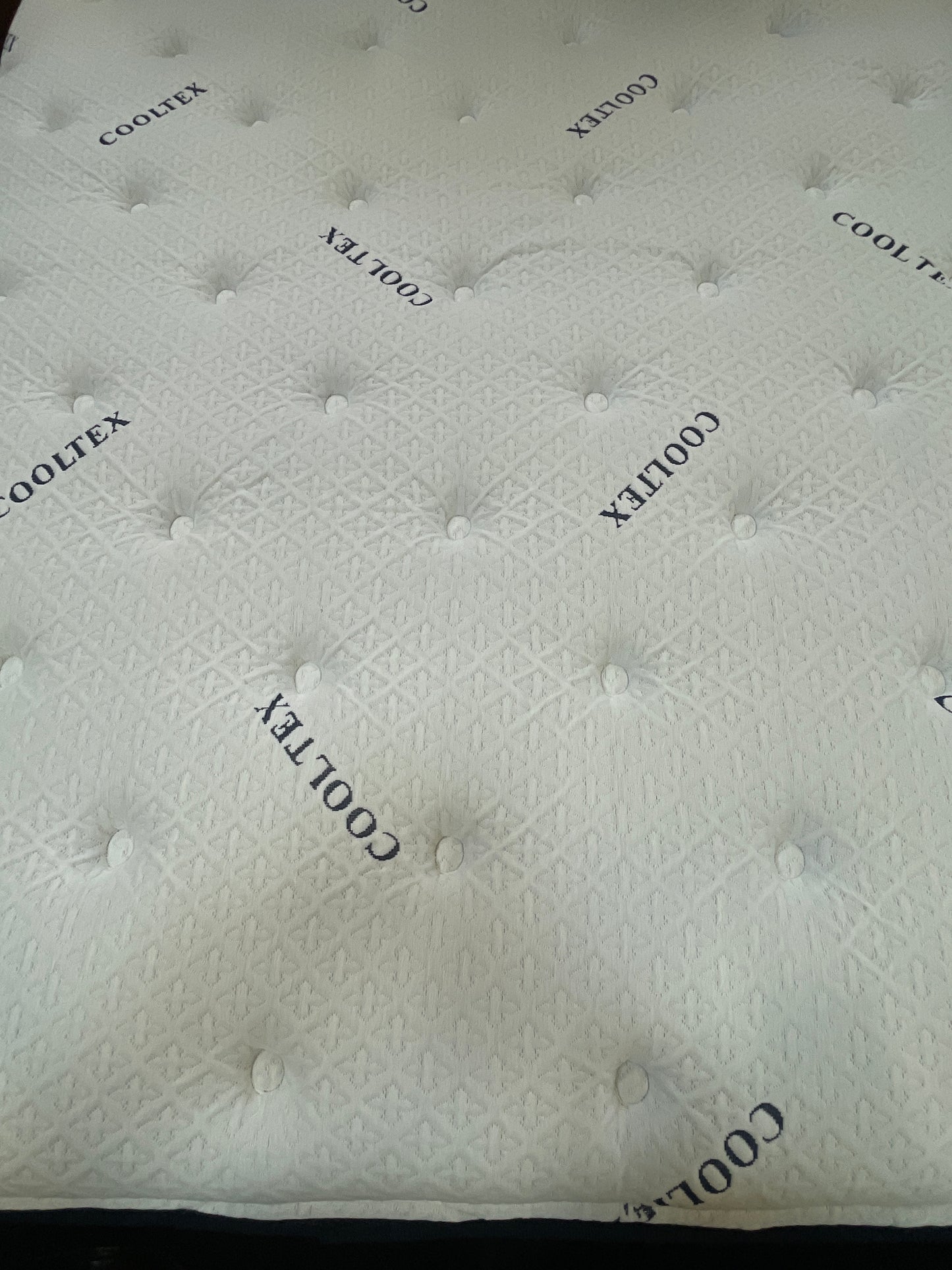 Sound Sleep 1961 Spring Air Ice Plush Queen Mattress