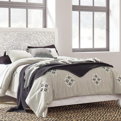 Ashley B181B6 Paxberry Queen Panel Bed