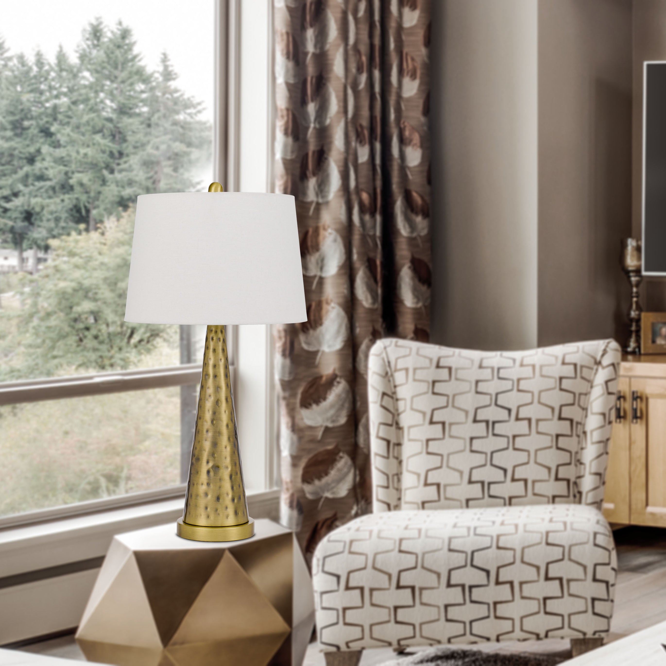 Cal Lighting BO-3033TB Cusago Metal Table Lamp