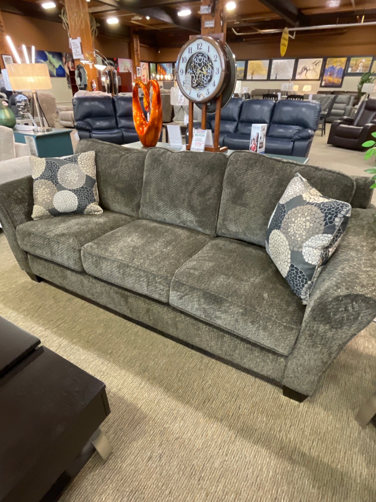 Stanton 18401 Brinkley Tobacco Sofa