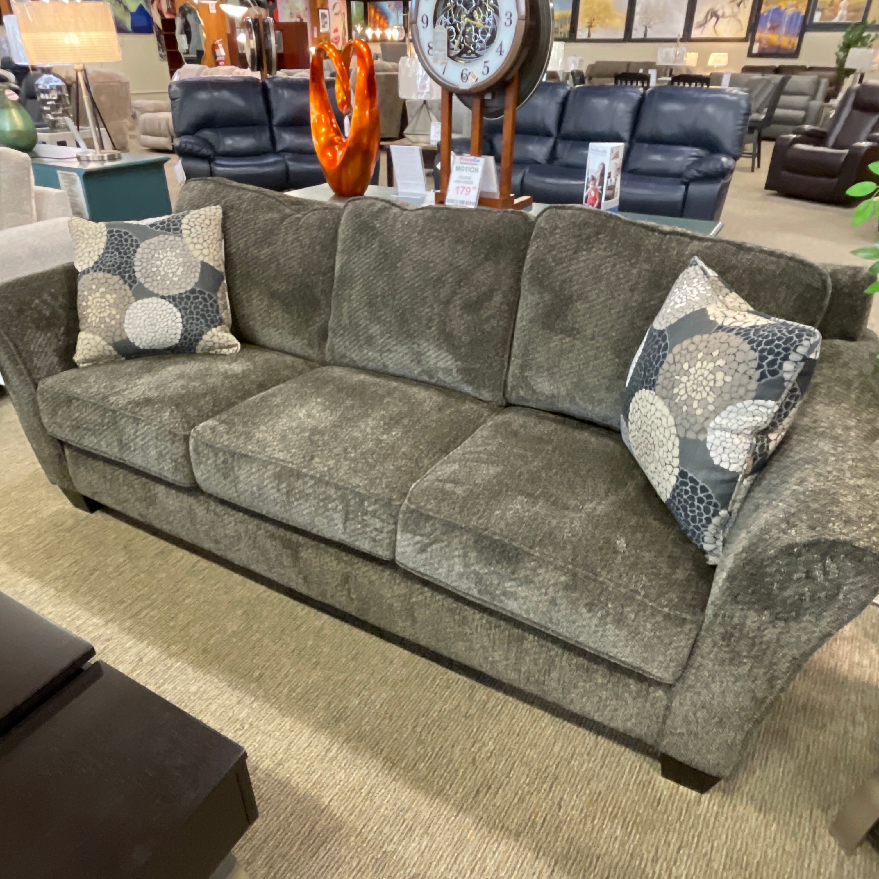 Stanton 18401 Brinkley Tobacco Sofa
