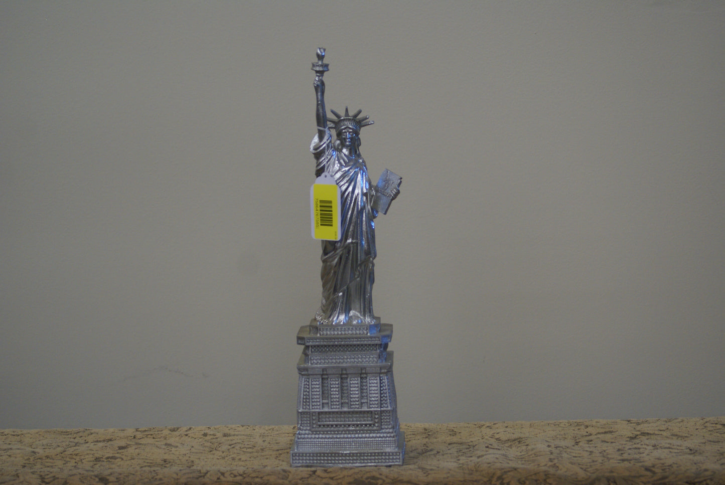UMA 67585 Silver Polystone Statue of Liberty Decorative Sculpture, 5" x 5" x 17"