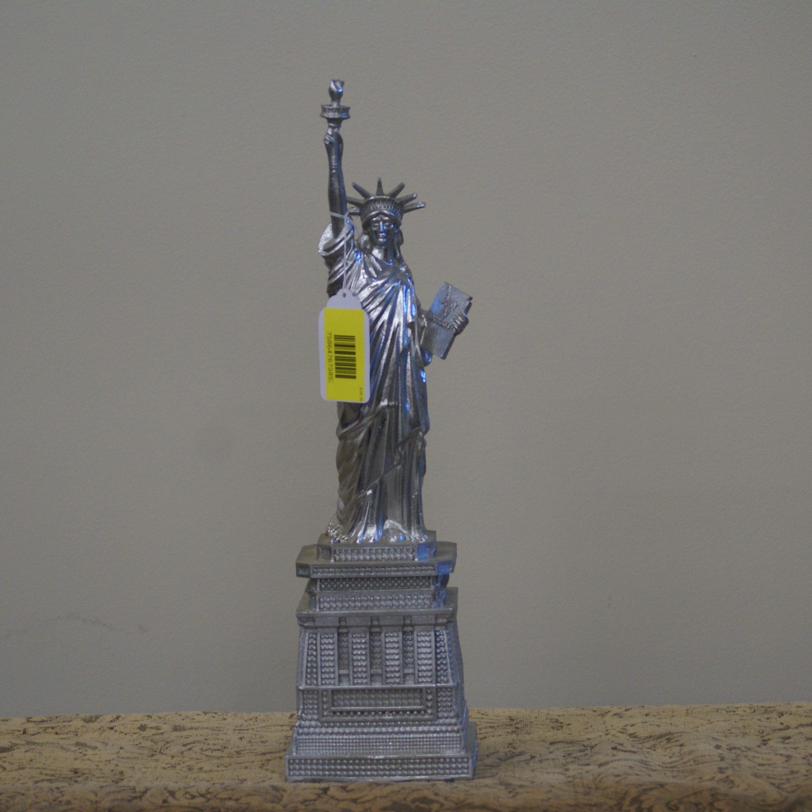 UMA 67585 Silver Polystone Statue of Liberty Decorative Sculpture, 5" x 5" x 17"