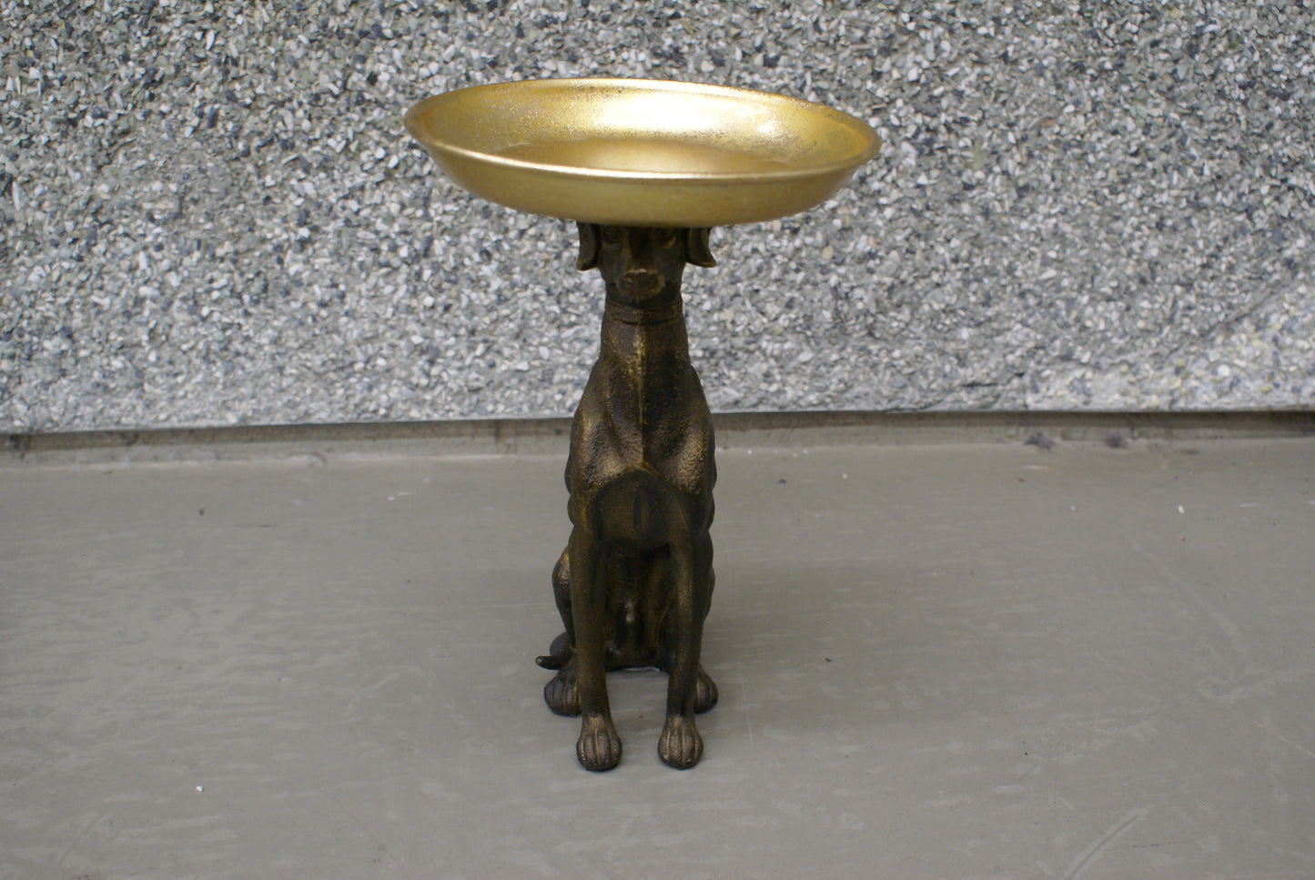UMA 86206 Standing Dog w/ Gold Metal Tray