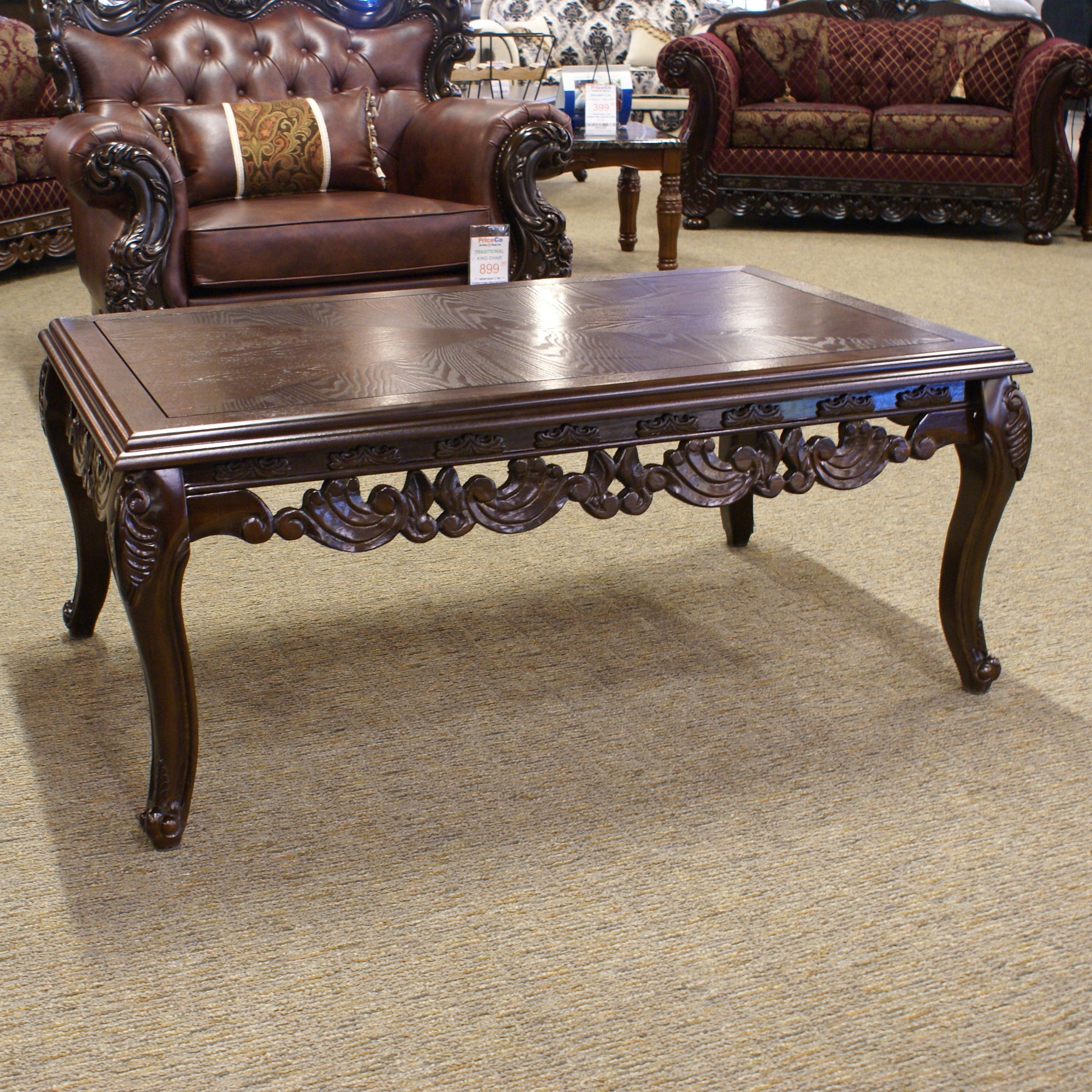 Arely's Traditional Savannah Cocktail / Coffee Table