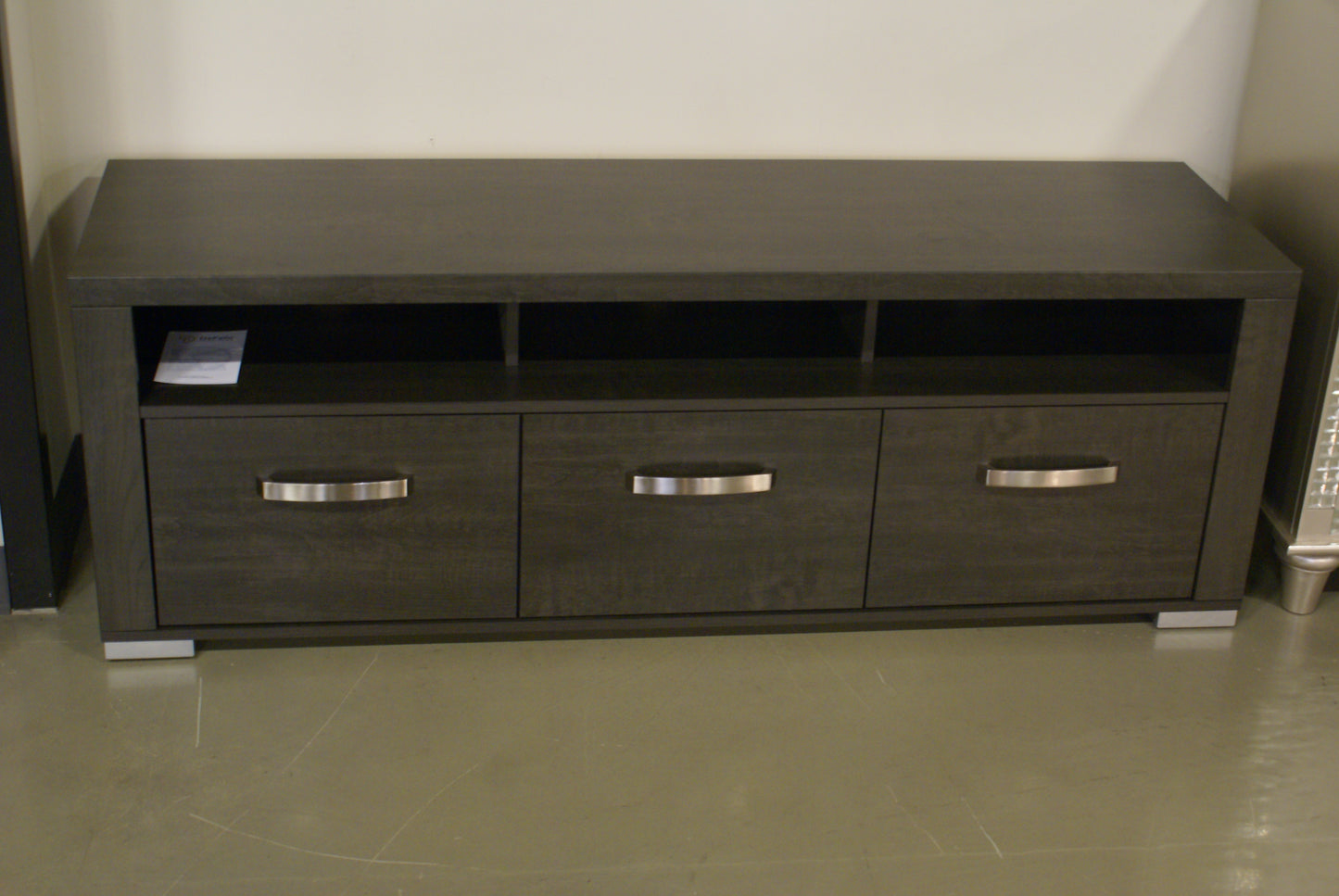 Defehr 192070 TV Stand