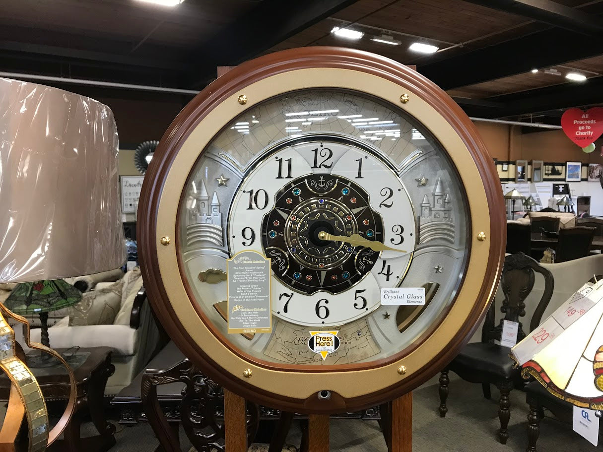 Seiko Atlas Melodies in Motion Clock - Holiday Musical