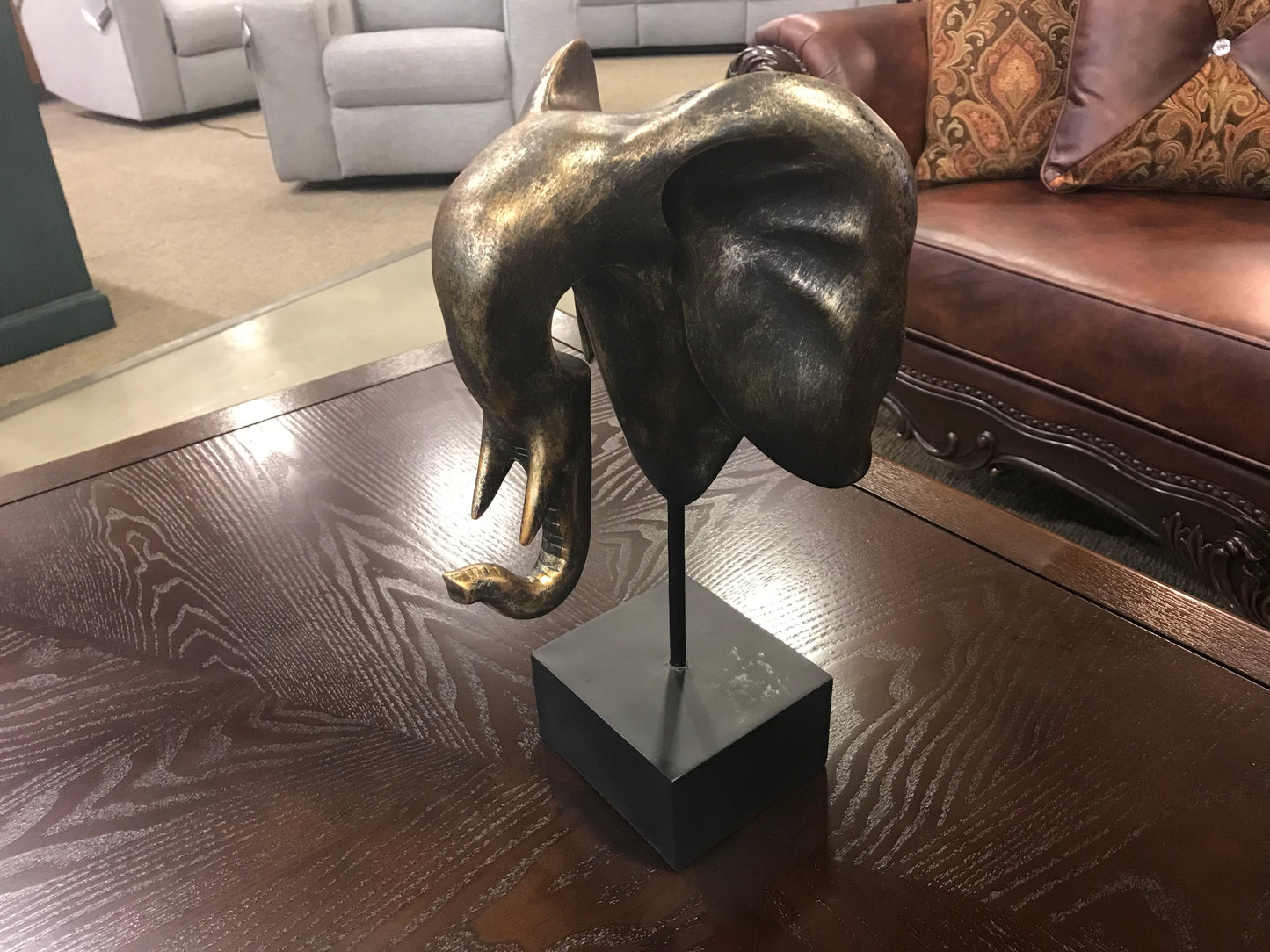 UMA 58378 Bronze Elephant