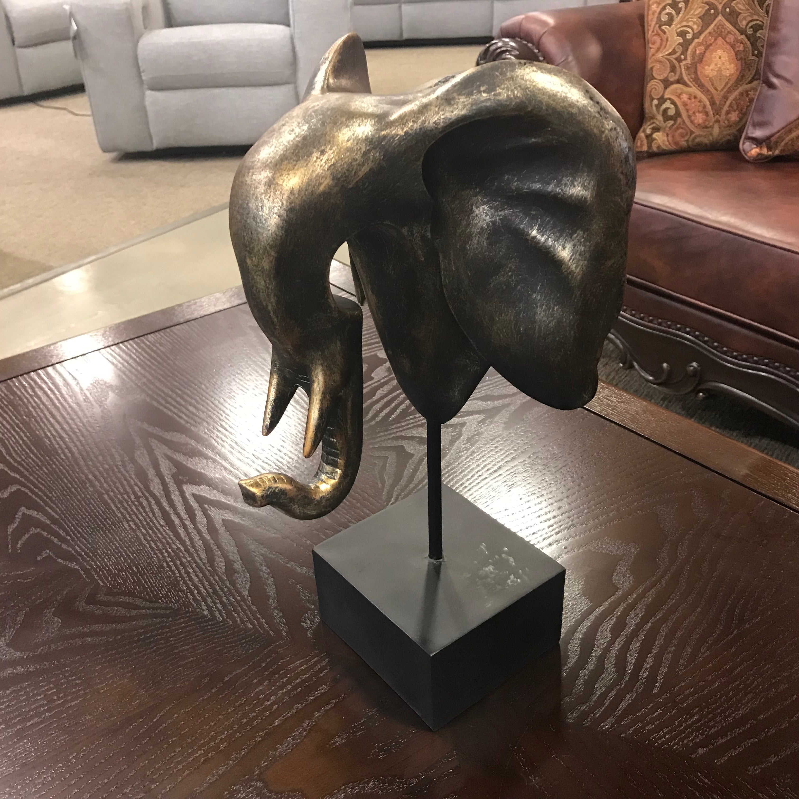 UMA 58378 Bronze Elephant