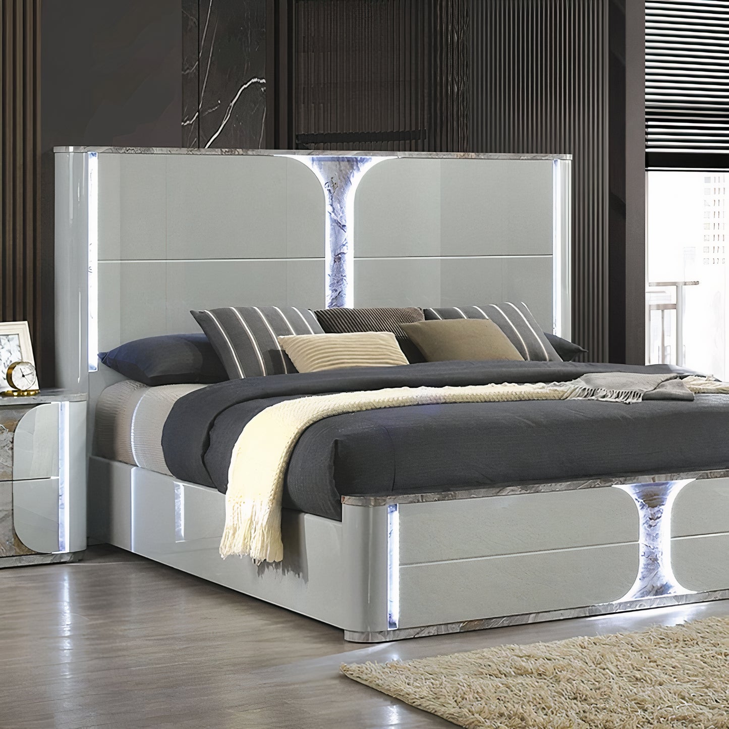 FOA FM72011LG-Q-BED Cleburne Queen LED Platform Bed