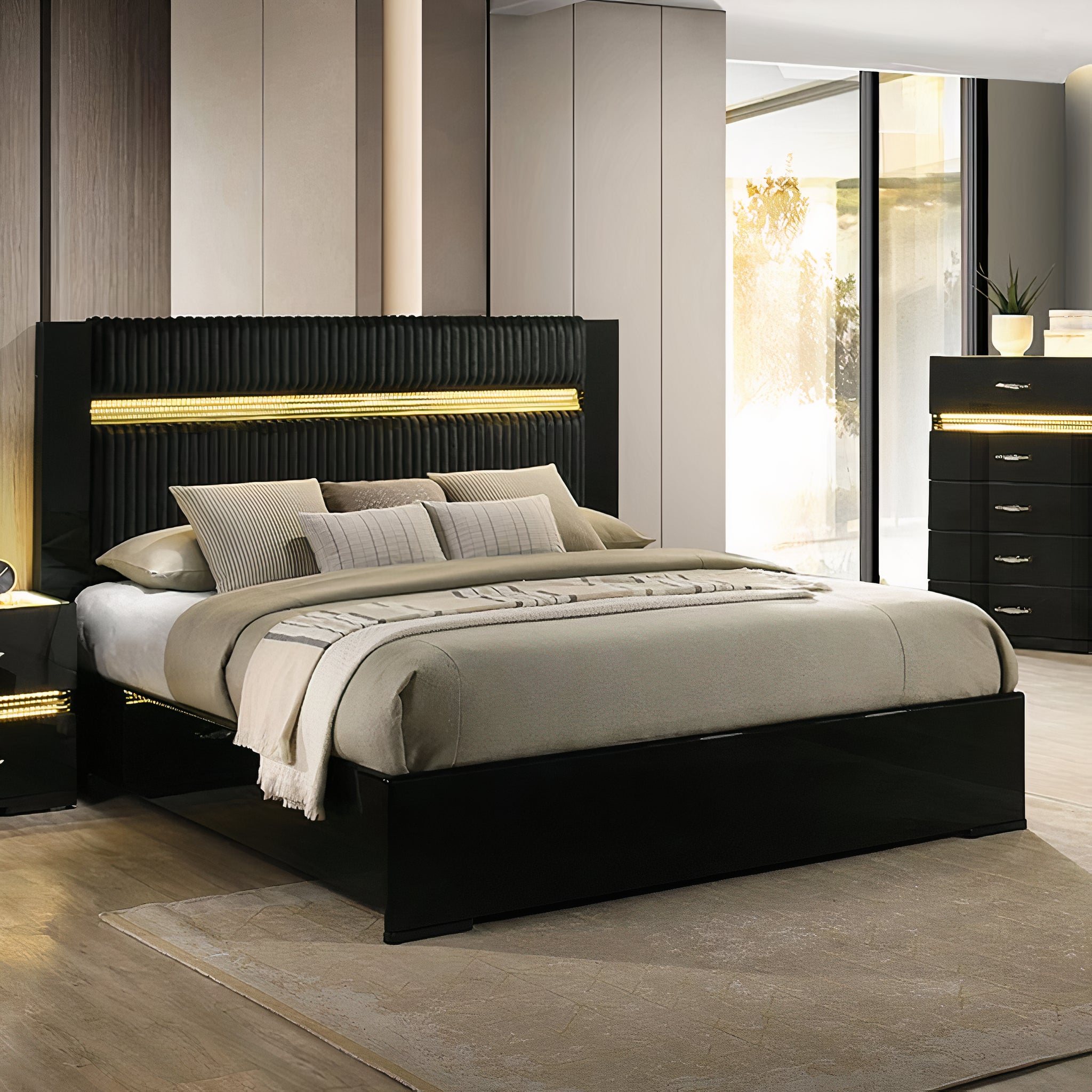 FOA FM72015BK-EK Lucida Black LED Platform King Bed