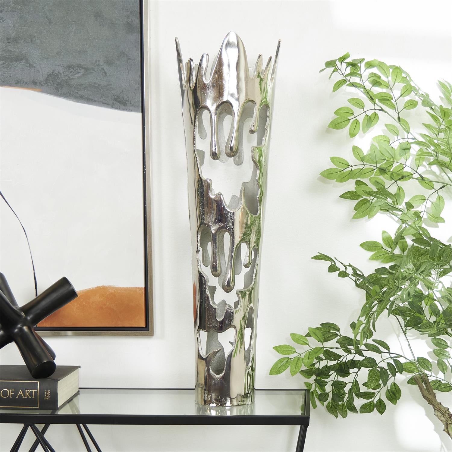 UMA 40233 Silver Aluminum Drip 31" Vase