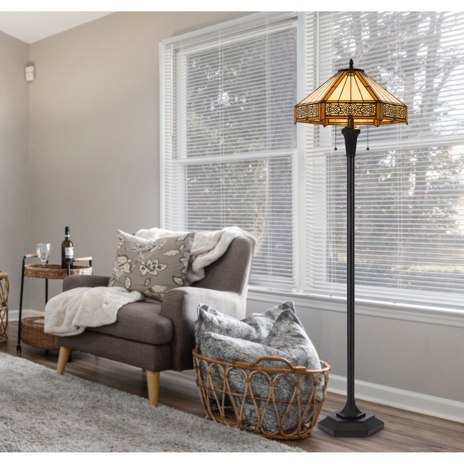 Cal Lighting BO-3112FL Tiffany Floor Lamp